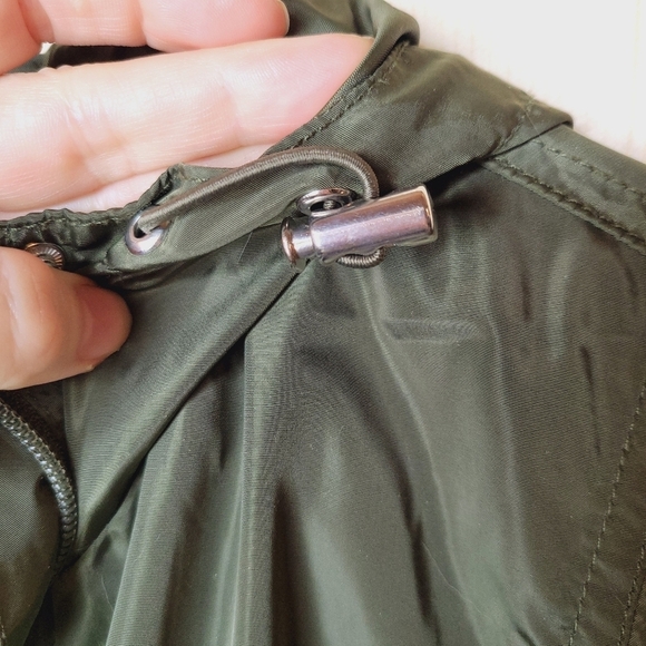 Olive Green Packable Spring jacket windbreaker - Picture 11 of 11